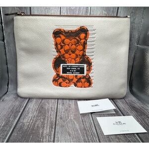 🧸NEW COACH Vandal Gummy Bear Large Leather Zip Clutch Pouch Bag Chalk/ Multi
